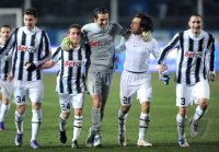 FUSSBALL SERIE A:  Jubel mit Luca Marrone, Emanuele Giaccherini , Gianluigi Buffon, Andrea Pirlo, Giorgio Chiellini (v. li., Juventus Turin)