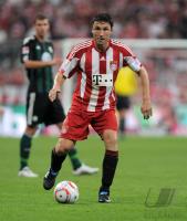 Fussball 1. Bundesliga Saison 2010/2011: Mark van Bommel (FC Bayern Muenchen)