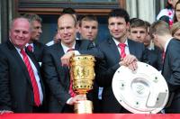 Fussball: FC Bayern feiert zum Saisonabschluss auf dem Marienplatz