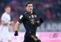 Fussball 1. Bundesliga Saison 21/22: FC Augsburg - FC Bayern Muenchen