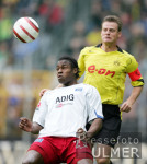Fussball 1. Bundesliga: Dortmund - Hamburg, Zweikampf