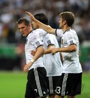 FUSSBALL INTERNATIONAL: Bastian SCHWEINSTEIGER, Thomas MUELLER (v. li., Deutschland)