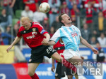 Fussball 1. Bundesliga: Leverkusen - 60 Muenchen, Zweikampf