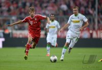 Fussball  1. Bundesliga Saison 2013/2014: FC Bayern Muenchen - Borussia Moenchengladbach