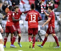 Fussball 1. Bundesliga Saison 21/22: FC Bayern Muenchen - SpVgg Greuther Fuerth