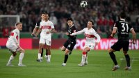 Fussball DFB Pokal  Halbfinale  2025/2026  23.04.2026VfB Stuttgart - SC Freiburg, ZWEIKAMPF, SPIELSZENE, AKTION, ACTION, DUELL,