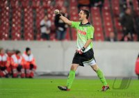 FUSSBALL  DFB Pokal 11/12  Achtelfinale: JUBEL Torwart Sven Ulreich (VfB Stuttgart)