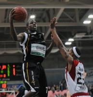 1. Basketball Bundesliga  09/10 Walter Tigers Tuebingen  -LTI Giessen 46ers