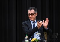Buendnis 90 / Die Gruenen, Wahlkampf Landtagswahl Baden - Wuerttemberg, Spitzenkandidat Cem Oezdemir