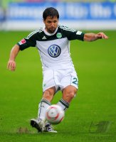 Fussball: 1. Bundesliga Saison 2010/2011: Wolfsburg, DIEGO am Ball