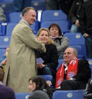 Fussball 1. Bundesliga: Karl Heinz Rummenigge mit Praesident Uli Hoeness  (v. li., FCB)