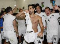Fussball WM  2010  Qualifikation:  JUBEL Neuseeland