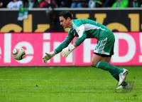 FUSSBALL, 1. BUNDESLIGA, 29. Spieltag: Wolfsburg, BENAGLIO