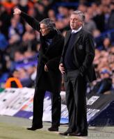 FUSSBALL  International CHL 09/10  : Trainer Jose Mario Santos Mourinho (li, Inter) mit Carlo Ancelotti