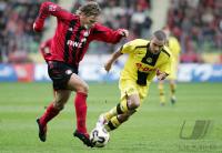Fussball 1. Bundesliga: Leverkusen - Dortmund, Zweikampf