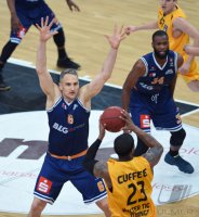 Basketball 1. Bundesliga 14/15 Hauptrunde:  Walter Tigers Tuebingen - Eisbaeren Bremerhaven