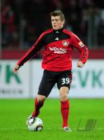 FUSSBALL, 1. BUNDESLIGA, 24. Spieltag: Leverkusen, KROOS Einzelaktion