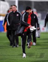 FUSSBALL  International CHL 09/10 :  Anatoli Timoschtschuk vor Trainer Louis van Gaal (FCB)