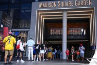 Feature, NBA Finalks, Strassenverkaeufer Madison Square Garden