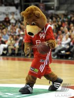 Basketball 1. Bundesliga 2011/2012:  Das Bayern Maskottchen Bernie