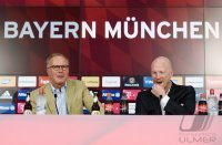Fussball 1. Bundesliga 15/16: PK Wechsel Bastian Schweinsteiger (FC Bayern Muenchen)