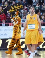 Basketball 1. Bundesliga 15/16 Hauptrunde: Walter Tigers Tuebingen - Telekom Baskets Bonn