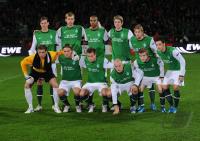 FUSSBALL, EUROPA LEAGUE GRUPPENPHASE: Bremen, Teamfoto