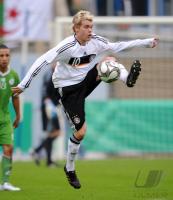 FUSSBALL, INTERNATIONAL: Deutschland U18, BUCHTMANN Einzelaktion