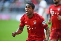 Fussball 1. Bundesliga Saison 15/16: FC Bayern Muenchen - VfB Stuttgart