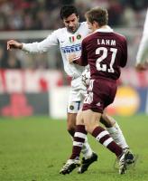 Fussball Champions League Bayern-Mailand; Zweikampf