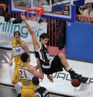 Basketball  1. Bundesliga  10/11   Walter Tigers Tuebingen - EWE  Baskets Oldenburg