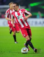 Fussball: DFB Pokal Finale: FC Bayern Muenchen, RIBERY am Ball