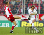 Fussball 2. Bundesliga: Koeln - Reutlingen, Zweikampf