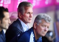 Fussball 1. Bundesliga Saison 17/18: FC Bayern Muenchen - SC Freiburg