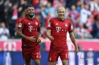 Fussball 1. Bundesliga Saison 15/16: FC Bayern Muenchen - VfB Stuttgart