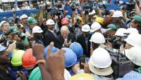 Fussball WM 2010  Blatter besucht Stadionbaustelle in Durban