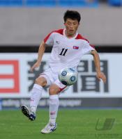 FUSSBALL INTERNATIONAL:  Mun In Guk  (Nordkorea)