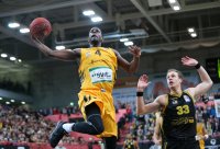 Basketball 1. Bundesliga 16/17 Hauptrunde: Walter Tigers Tuebingen - MHP Riesen Ludwigsburg