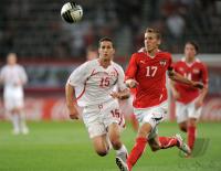 FUSSBALL International : Nassim BEN KHALIFA (li, Schweiz) gegen Florian KLEIN (re, Oesterreich)