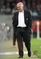 Fussball 2. Bundesliga: Koeln, LATOUR