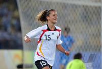 FUSSBALL  Olympia 2008  Halbfinale Frauen Deutschland - Japan