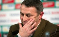 Fussball 1. Bundesliga, Saison 2011/2012: Pressekonferenz Werder Bremen zur Vertragsverlaengerung von Manager und Trainer