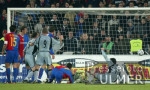 FUSSBALL UEFA CUP  FC Basel - Newcastle United    Tor