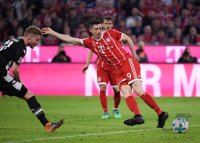 Fussball  1.Bundesliga   Saison 17/18: FC Bayern Muenchen - Borussia Moenchengladbach