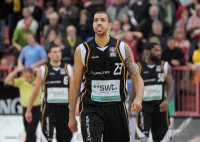 Basketball  1. Bundesliga  10/11  Walter Tigers Tuebingen - Mitteldeutschen Basketball Club
