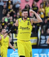 Basketball 2. Bundesliga  19/20: Tigers Tuebingen - FC Schalke 04 Basketball