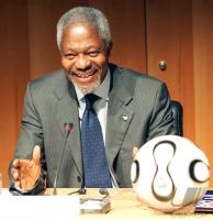 FUSSBALL International UNO-Generalsekretaer Annan besucht FIFA
