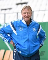Fussball U 21 Laenderspiel: DFB Trainer Horst Hrubesch (Deutschland)