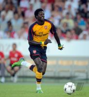 FUSSBALL INTERNATIONAL Arsenal London: ADEBAYOR
