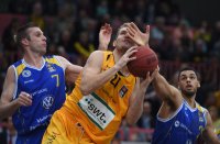 Basketball 1. Bundesliga 14/15 Hauptrunde:  Walter Tigers Tuebingen - Loewen Braunschweig